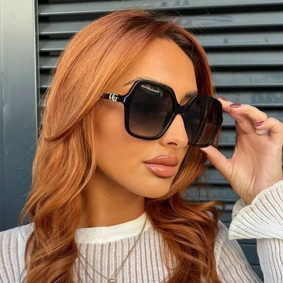 Gucci GG1072S 001 Square Sunglasses - Black\\Grey Gradient main image 12